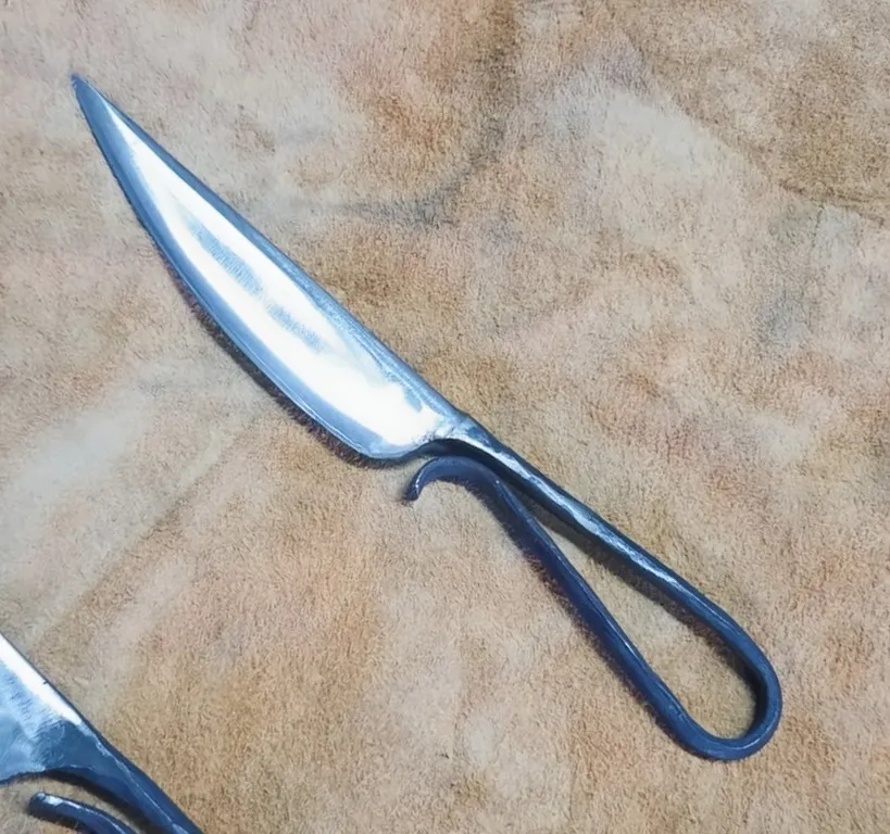סכין מוגמרת מהסדנה